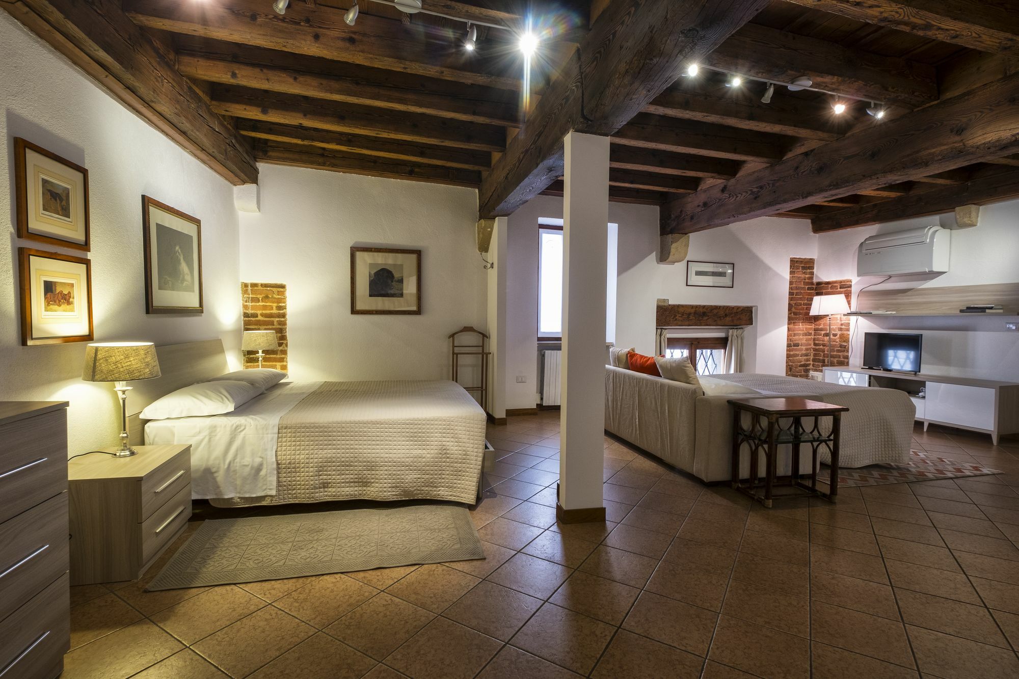 Bed and Breakfast Diaz 18 Werona Zewnętrze zdjęcie
